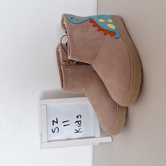 Cat & Jack Other - #AEV 🌟Host Pick🌟BNIB Cat & Jack sz 11 kids dress boots